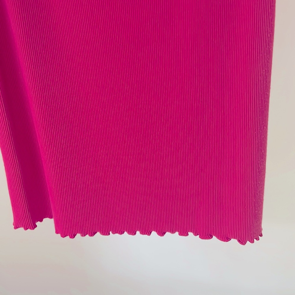 Ann Taylor Size Medium Raspberry Camisole - Picture 7 of 7